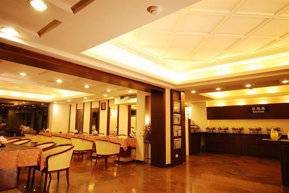 The Enterpriser Hotel Тайчжун Экстерьер фото