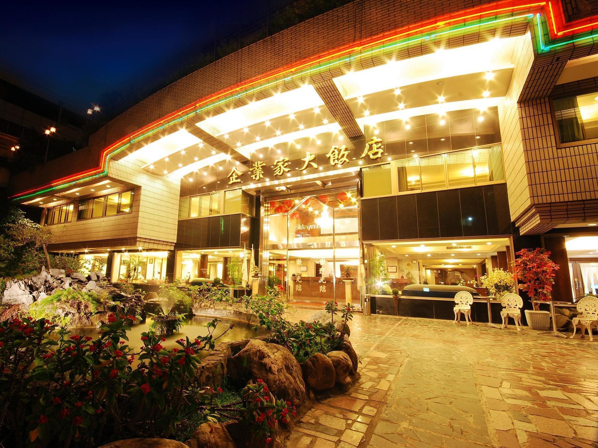 The Enterpriser Hotel Тайчжун Экстерьер фото
