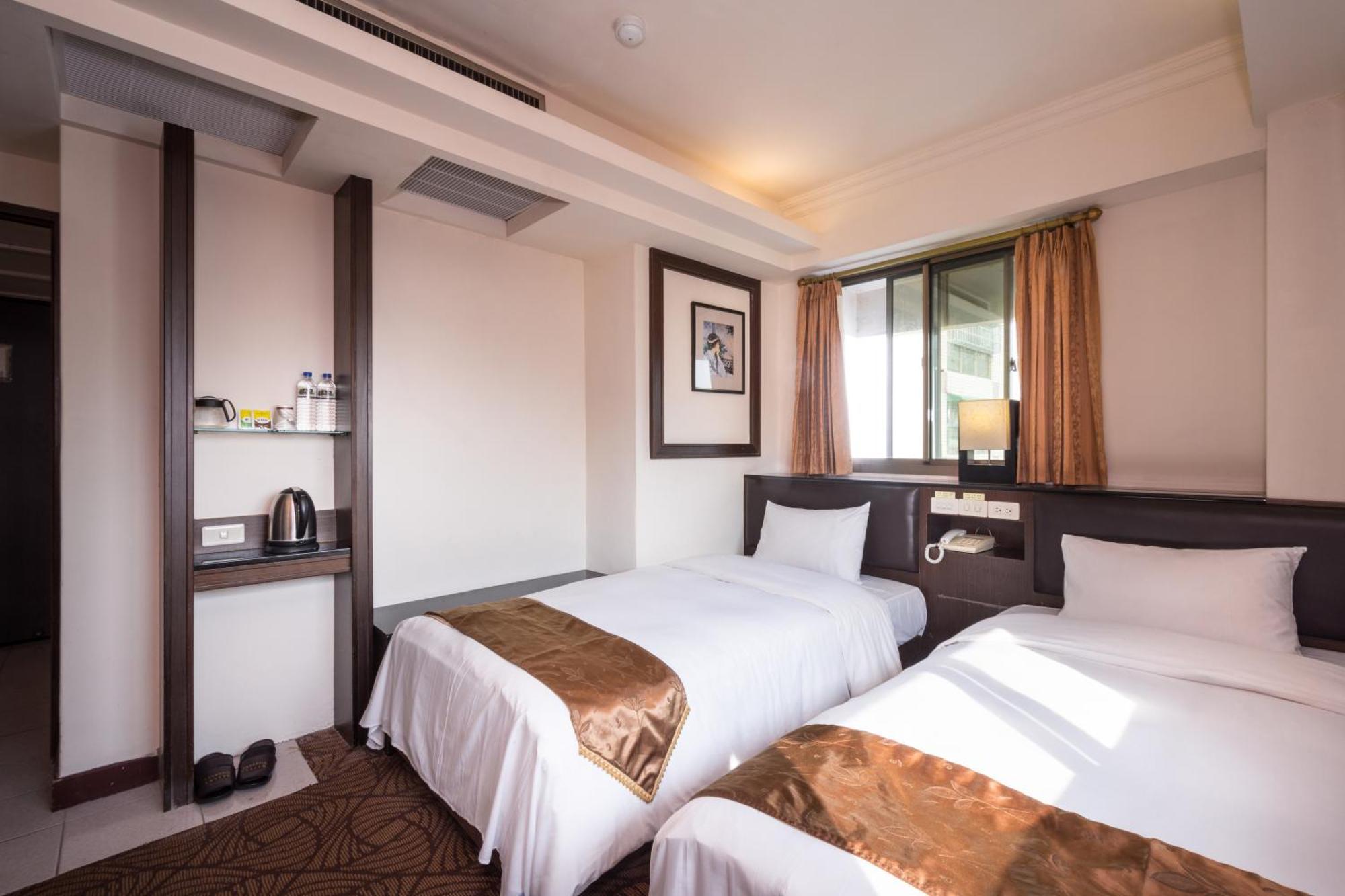 The Enterpriser Hotel Тайчжун Экстерьер фото