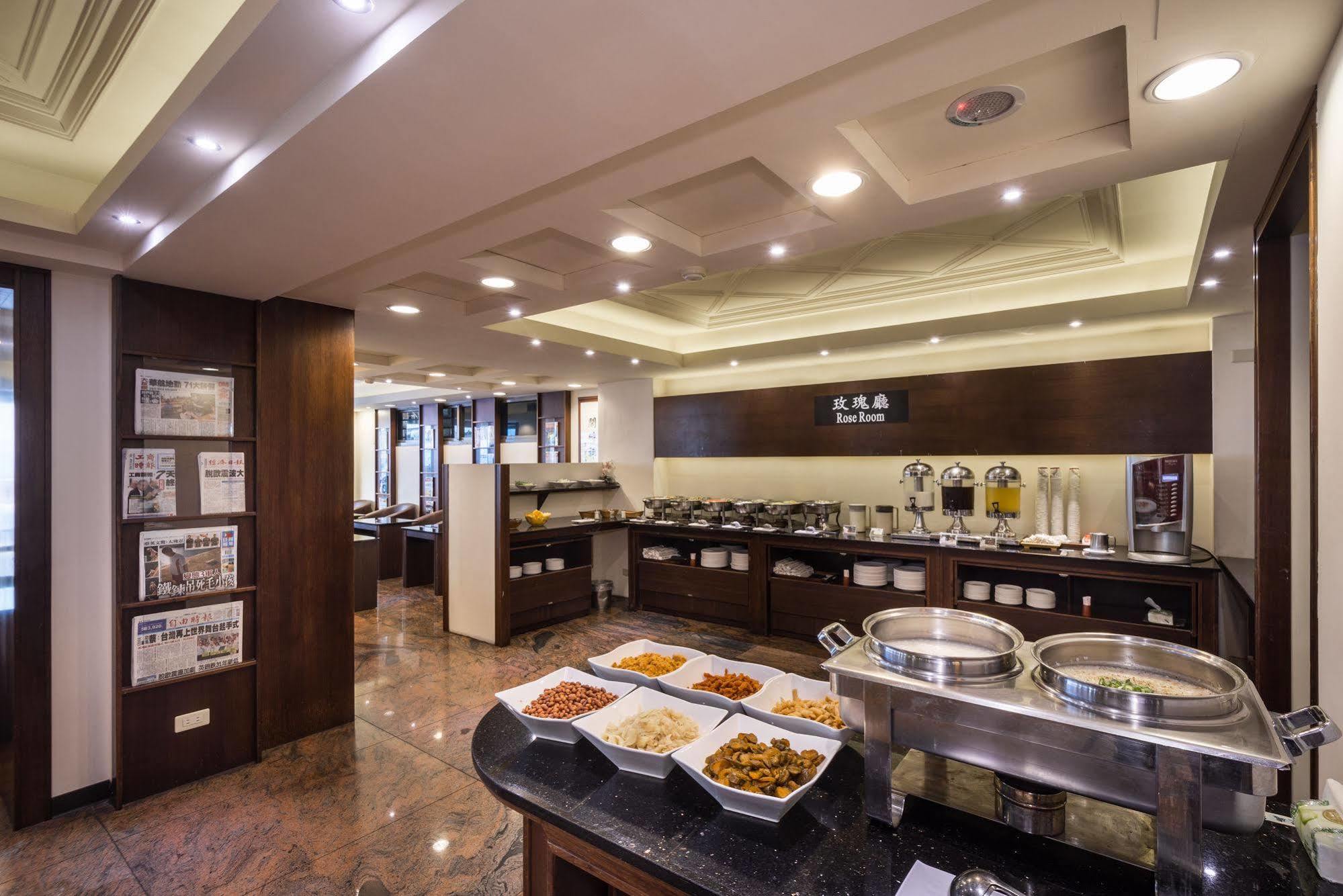 The Enterpriser Hotel Тайчжун Экстерьер фото